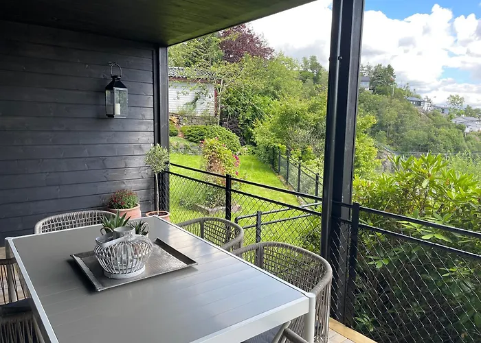 With Sea View! Lejlighed *