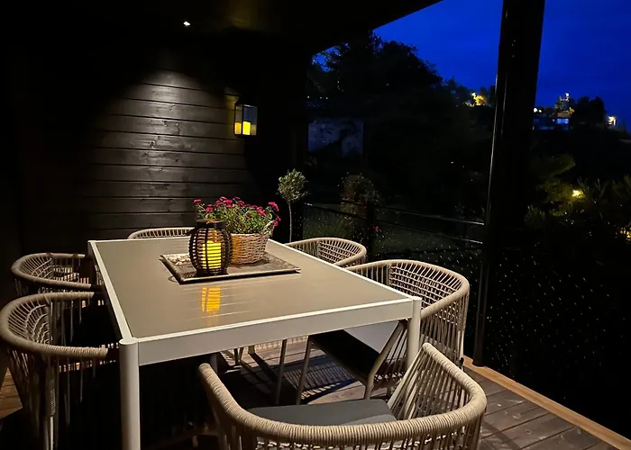 Lejlighed With Sea View! *